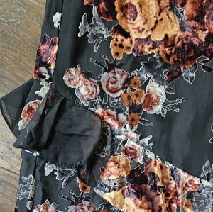 Gianni Bini Black Floral Velvet Ruffle Skirt 0